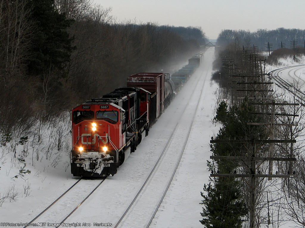 CN 5687 East at Mile 5.8 Strathroy Sub